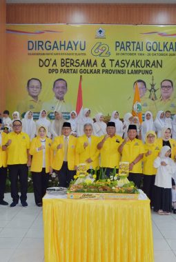 Hut Ke-62 Partai Golkar DPD Partai Golkar Provinsi Lampung Ziarah Taman Makam Pahlawan, Doa Bersama Dan Tasyakuran