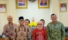 Dukung Program “DesaKu Maju”, Bupati Ayu Asalasiyah Teken Kesepakatan Sinergi Pembangunan Daerah